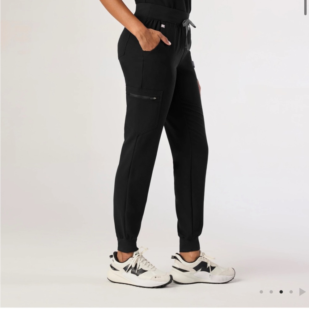 FIGS Zamora Black Jogger Scrub Pants